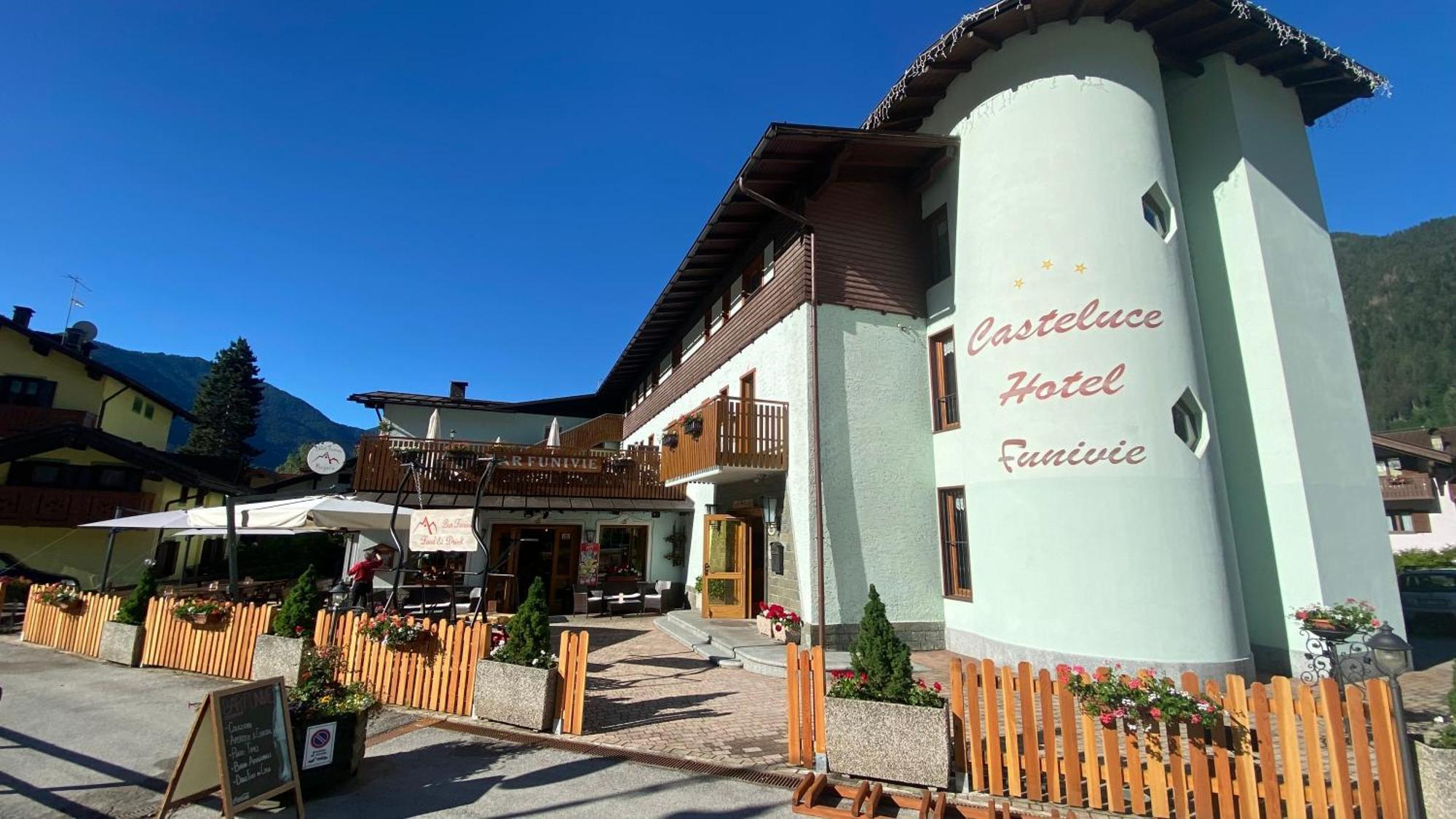 Casteluce Hotel Funivie Pinzolo Exterior photo